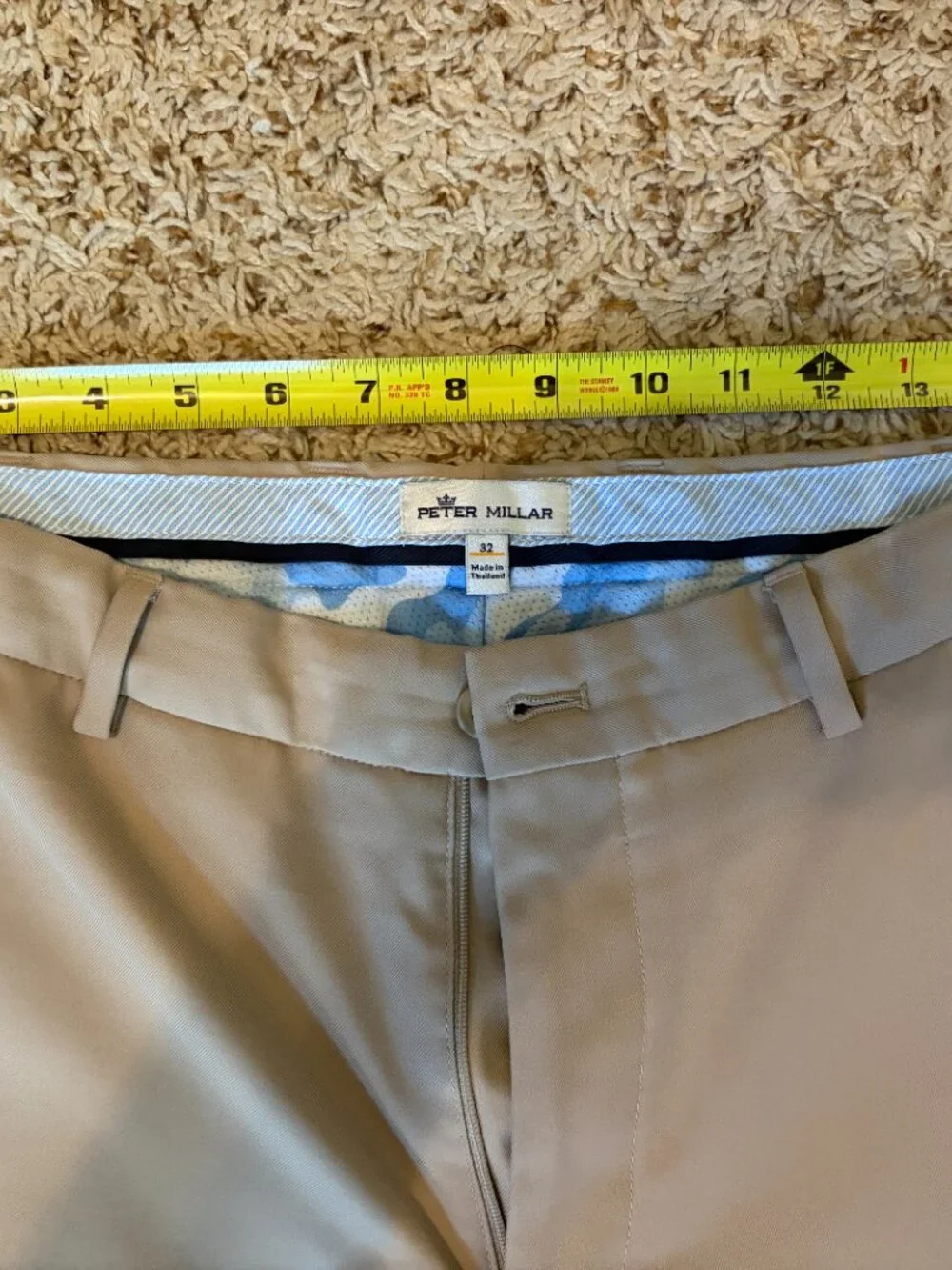 Peter Millar - EB66 Performance Golf Shorts - Mens Size 32 - 8